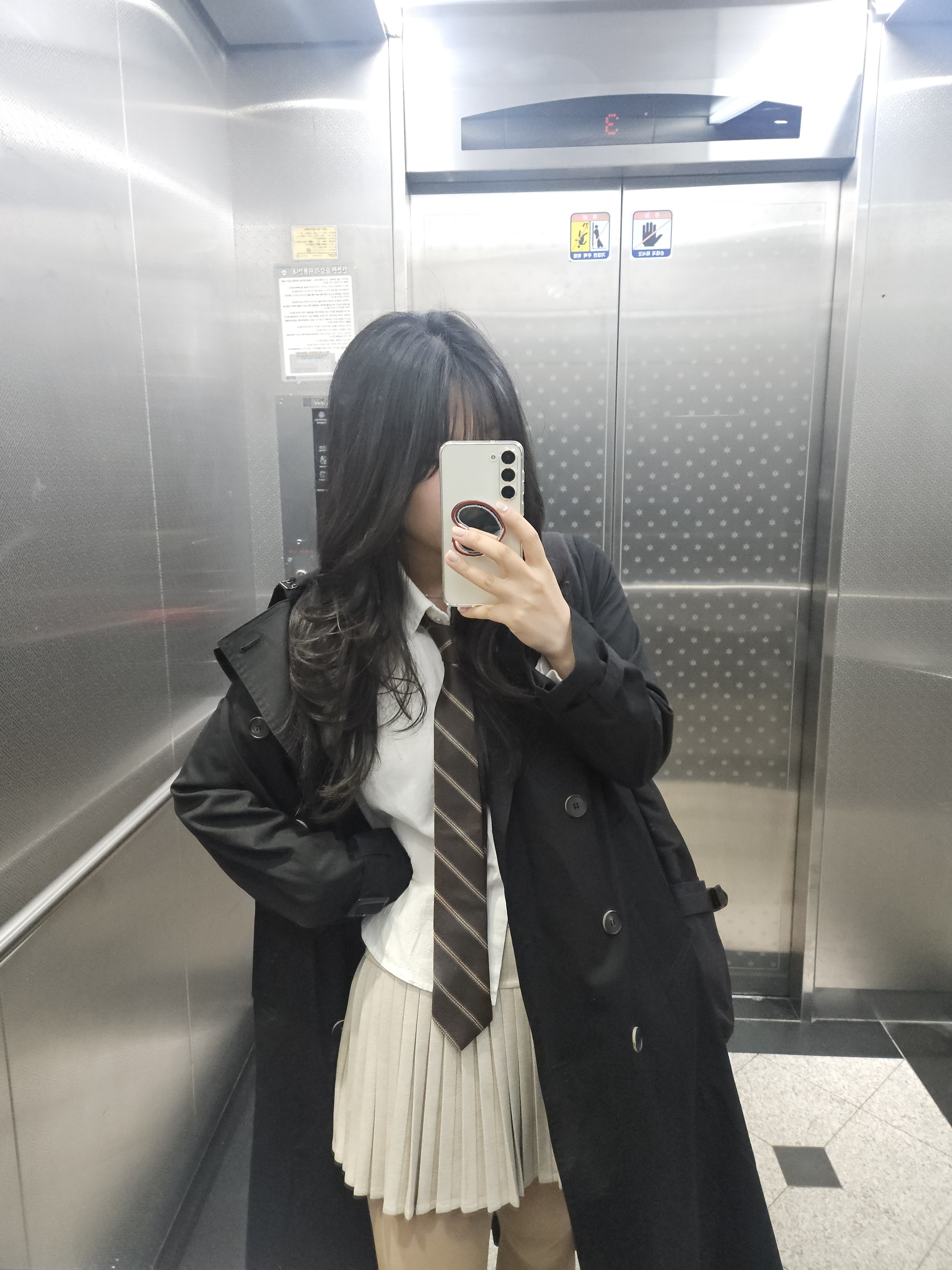 Mirror selfie in the elevator on the way in.